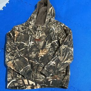 Red head quarter zip size large, water fowl camo